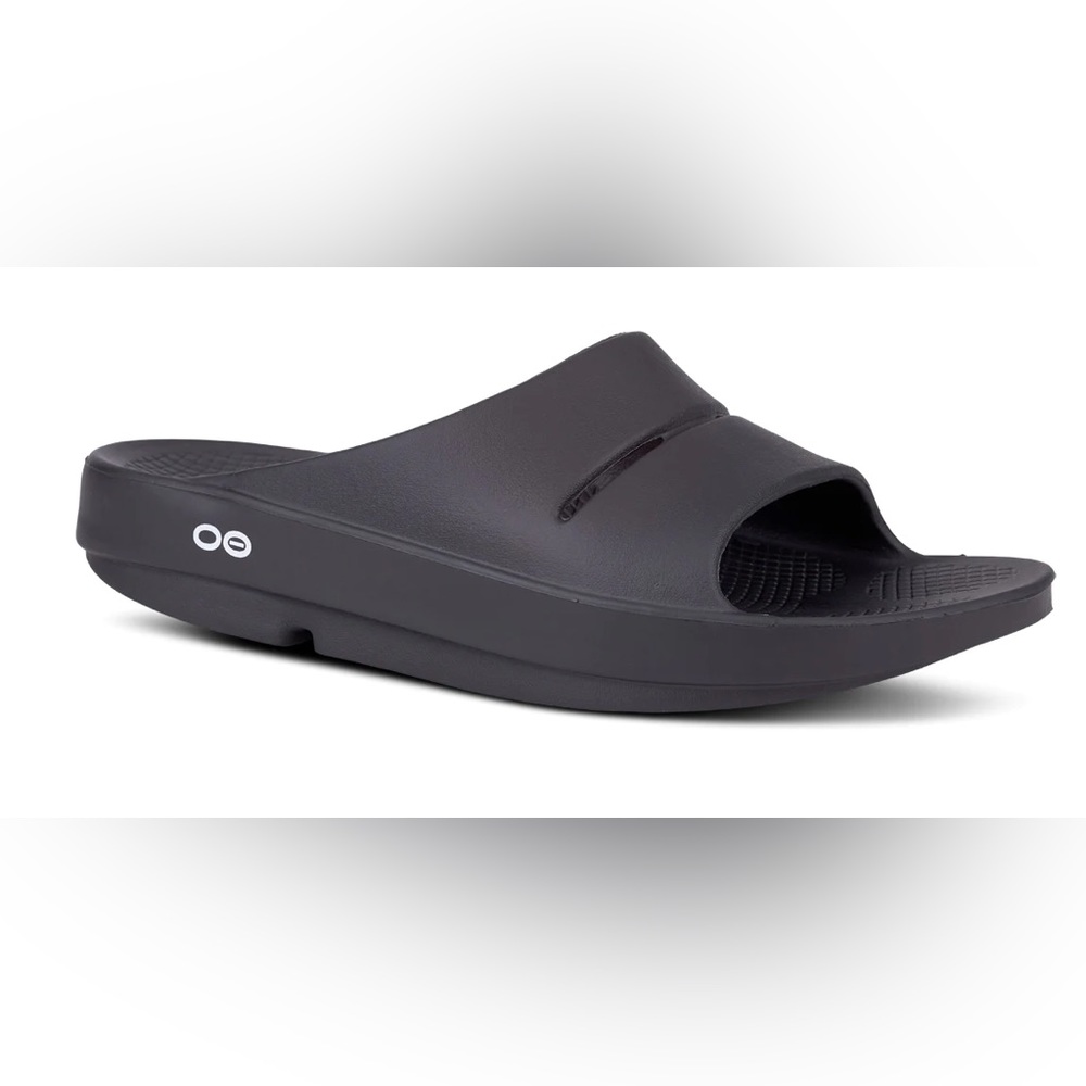 Oofos black ooahh slide